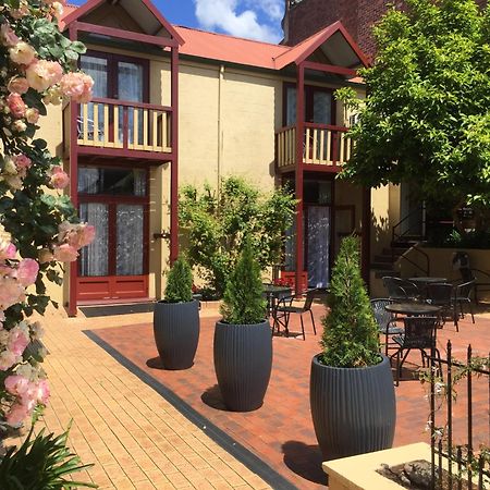 Art Hotel On York Launceston Bagian luar foto