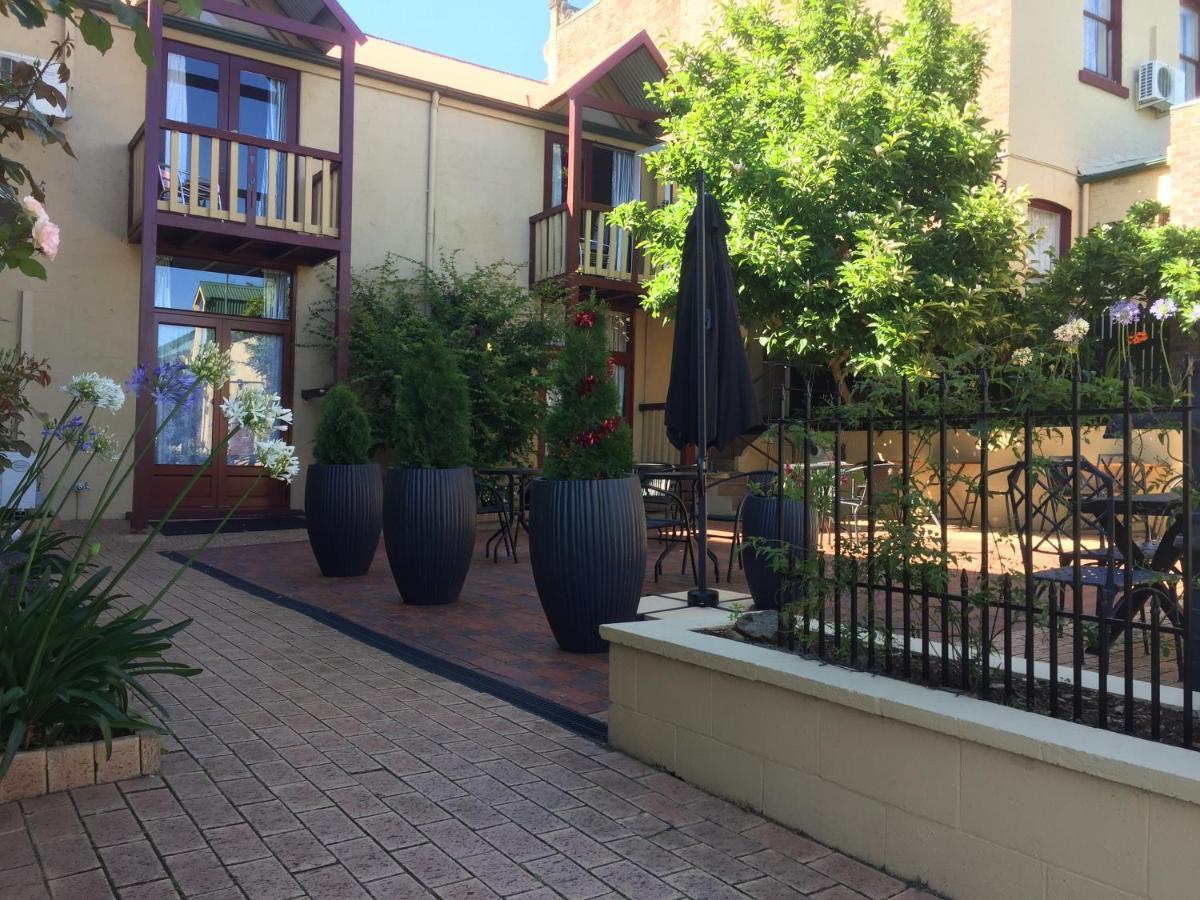 Art Hotel On York Launceston Bagian luar foto