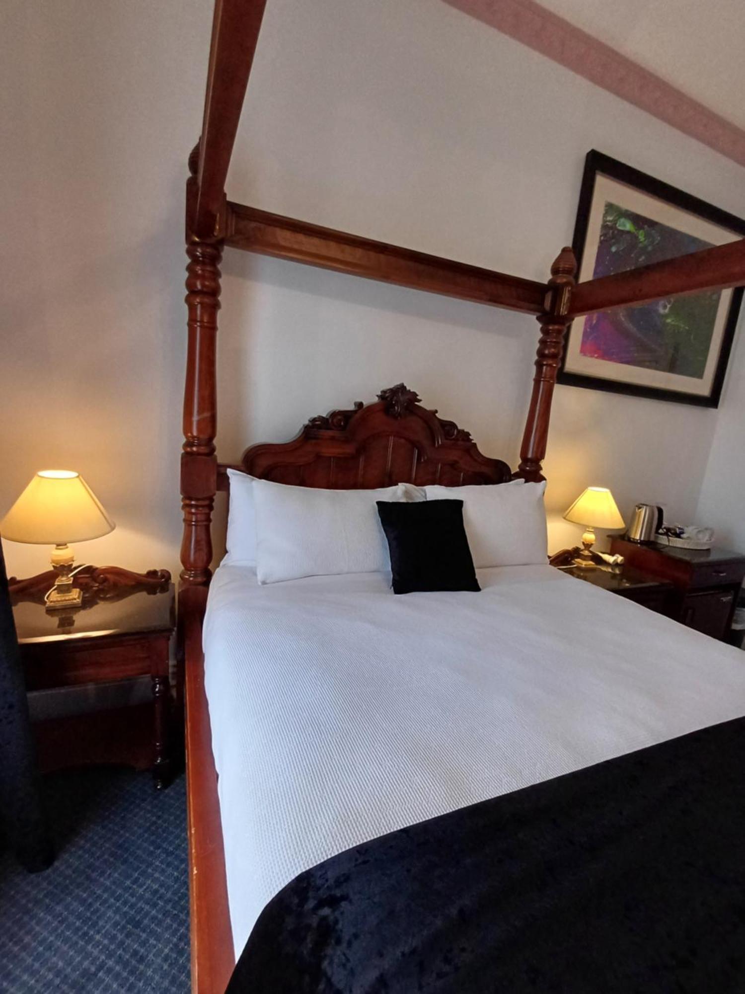 Art Hotel On York Launceston Bagian luar foto