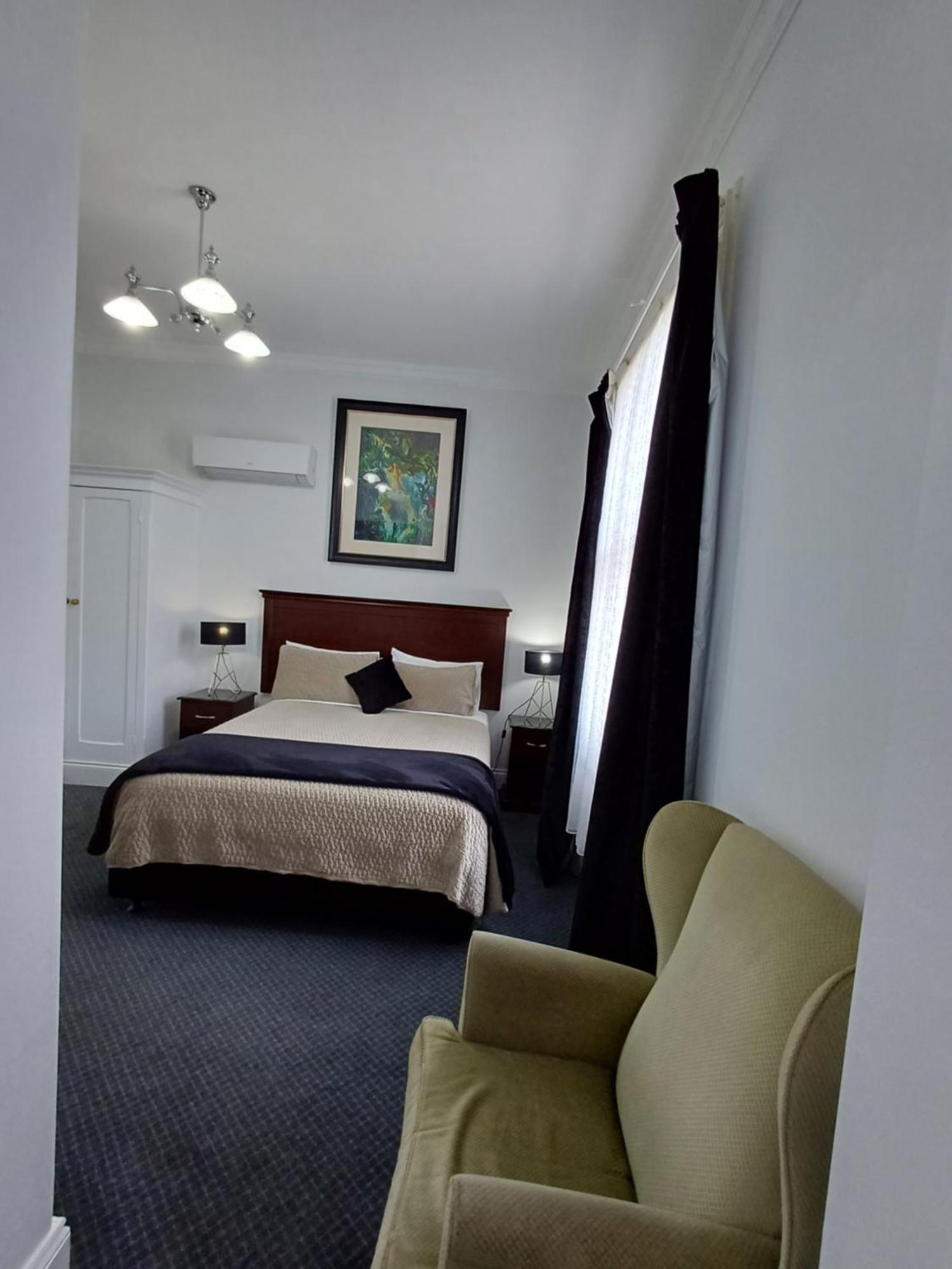 Art Hotel On York Launceston Bagian luar foto