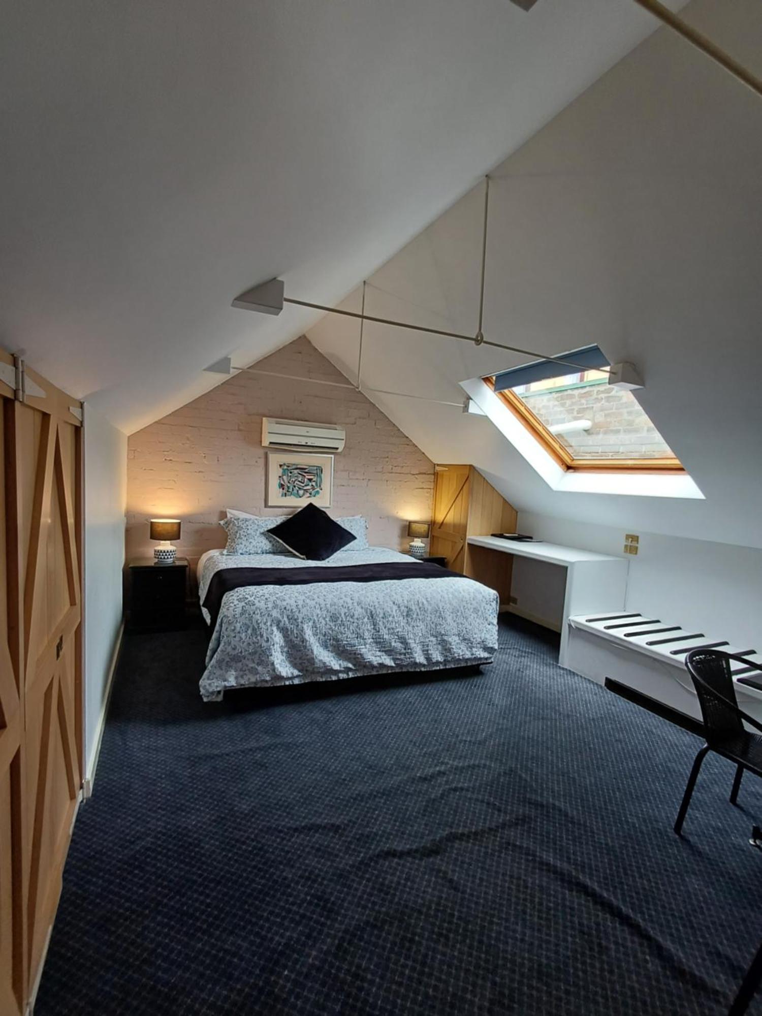 Art Hotel On York Launceston Bagian luar foto