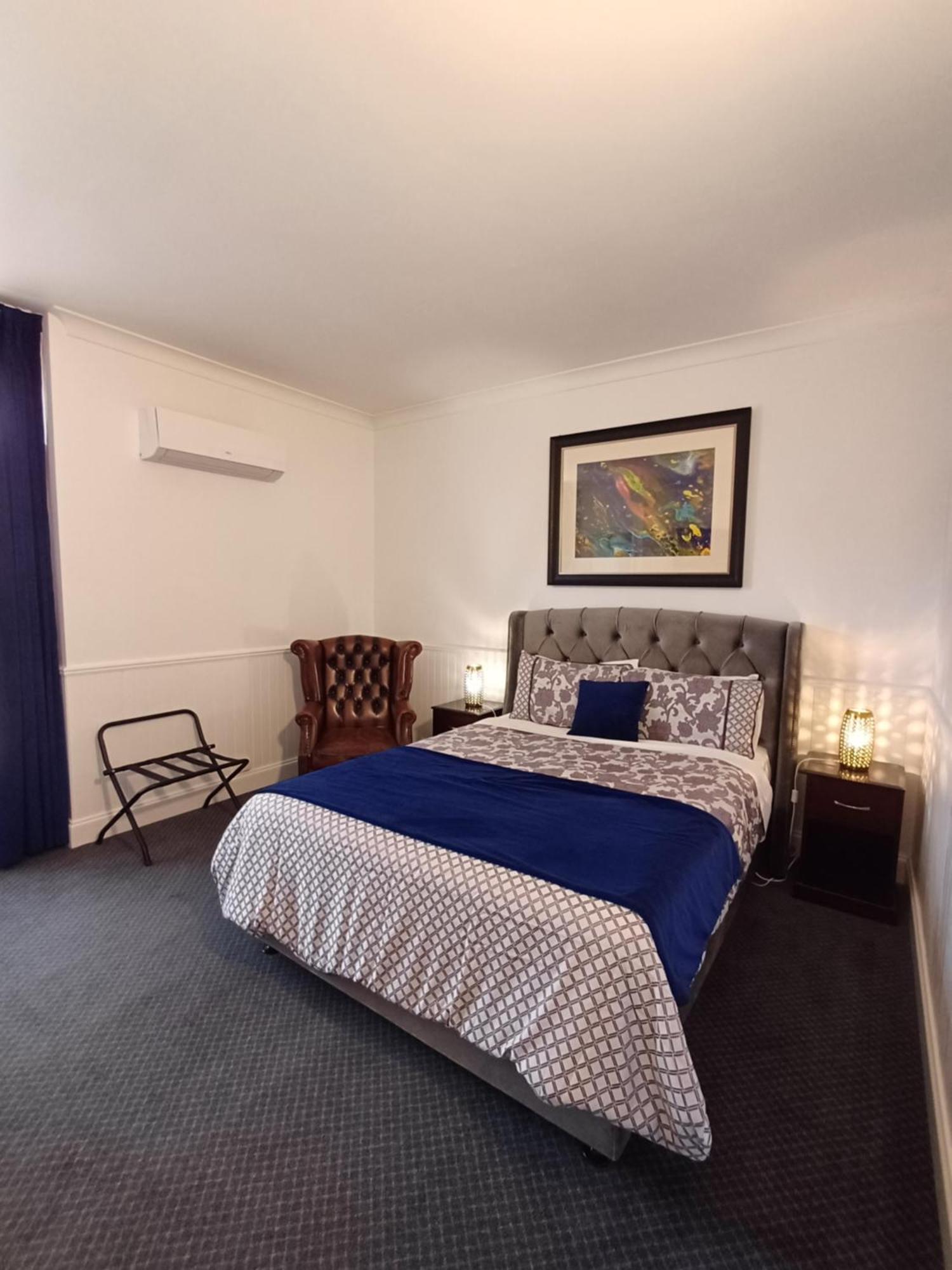 Art Hotel On York Launceston Bagian luar foto