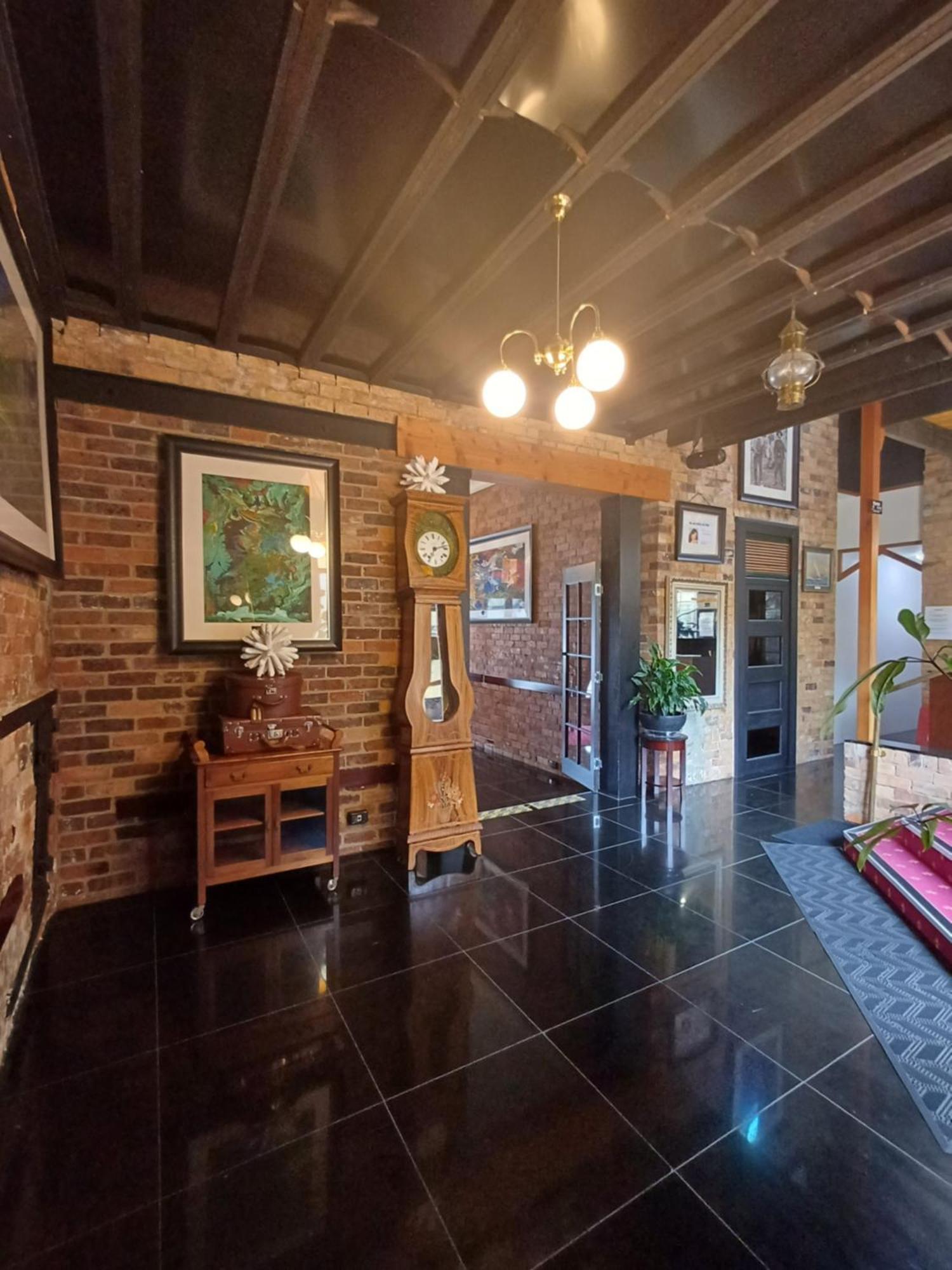 Art Hotel On York Launceston Bagian luar foto