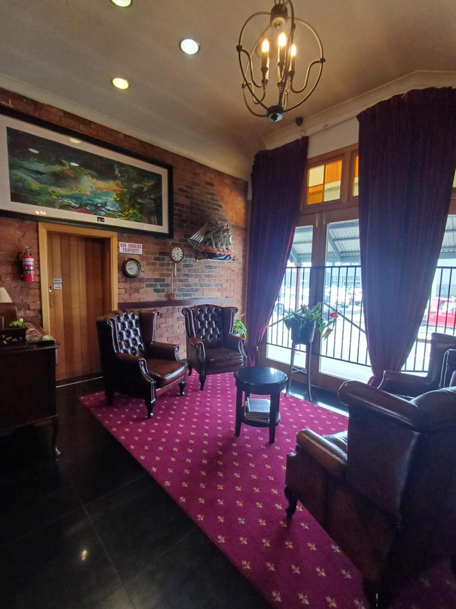 Art Hotel On York Launceston Bagian luar foto