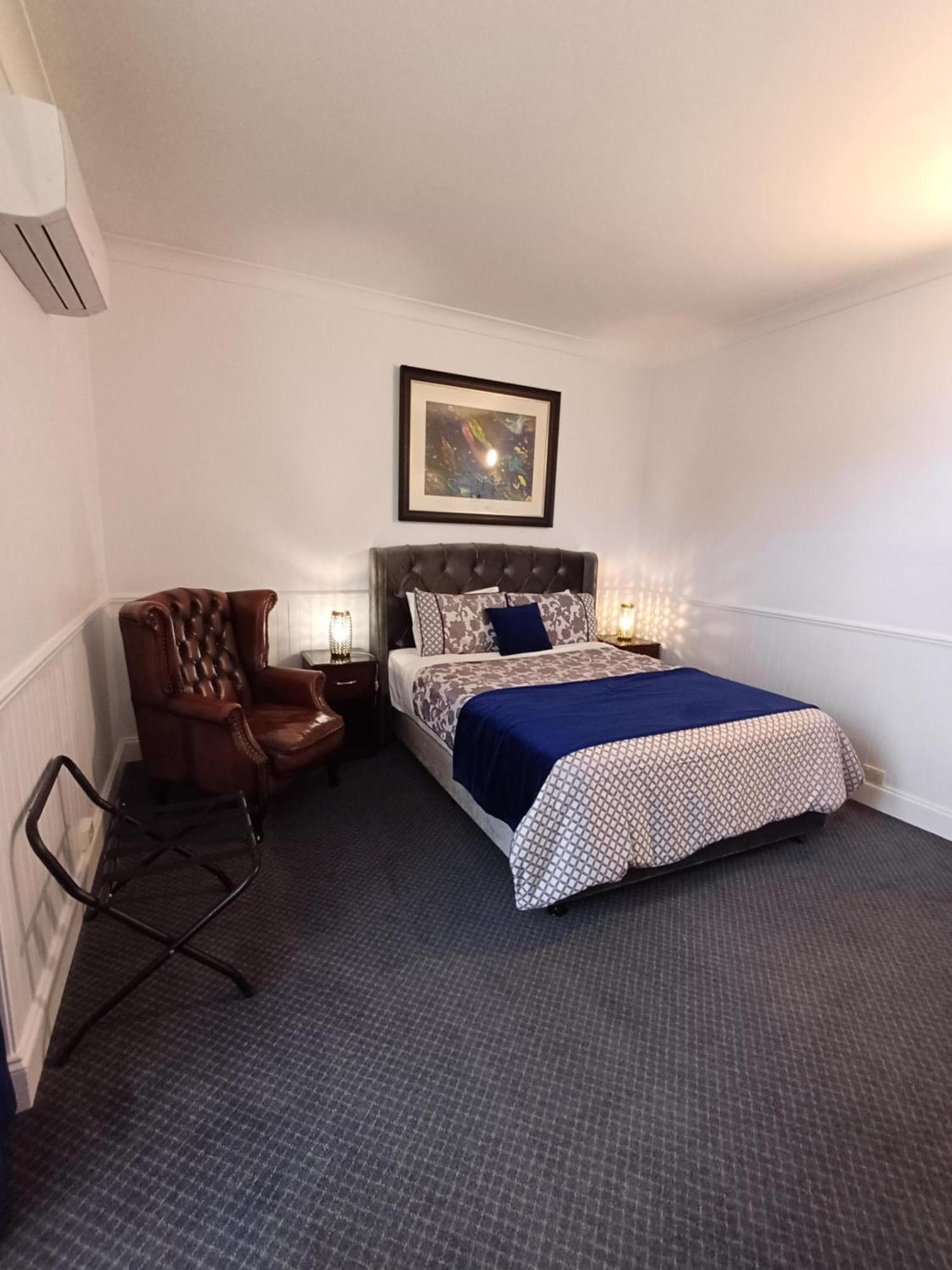 Art Hotel On York Launceston Bagian luar foto