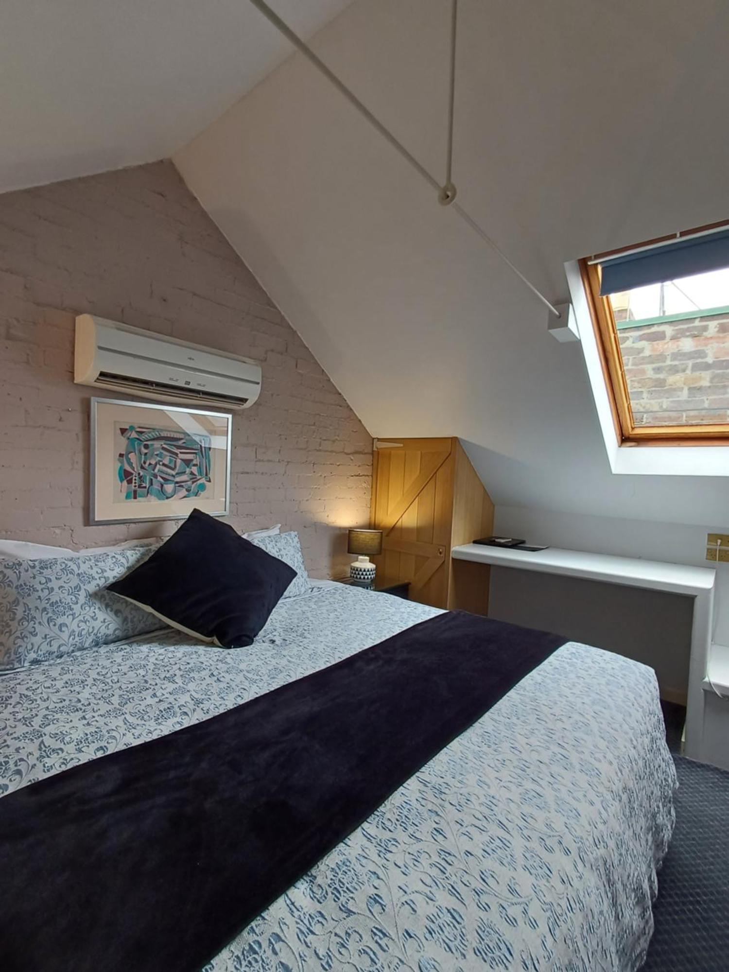 Art Hotel On York Launceston Bagian luar foto