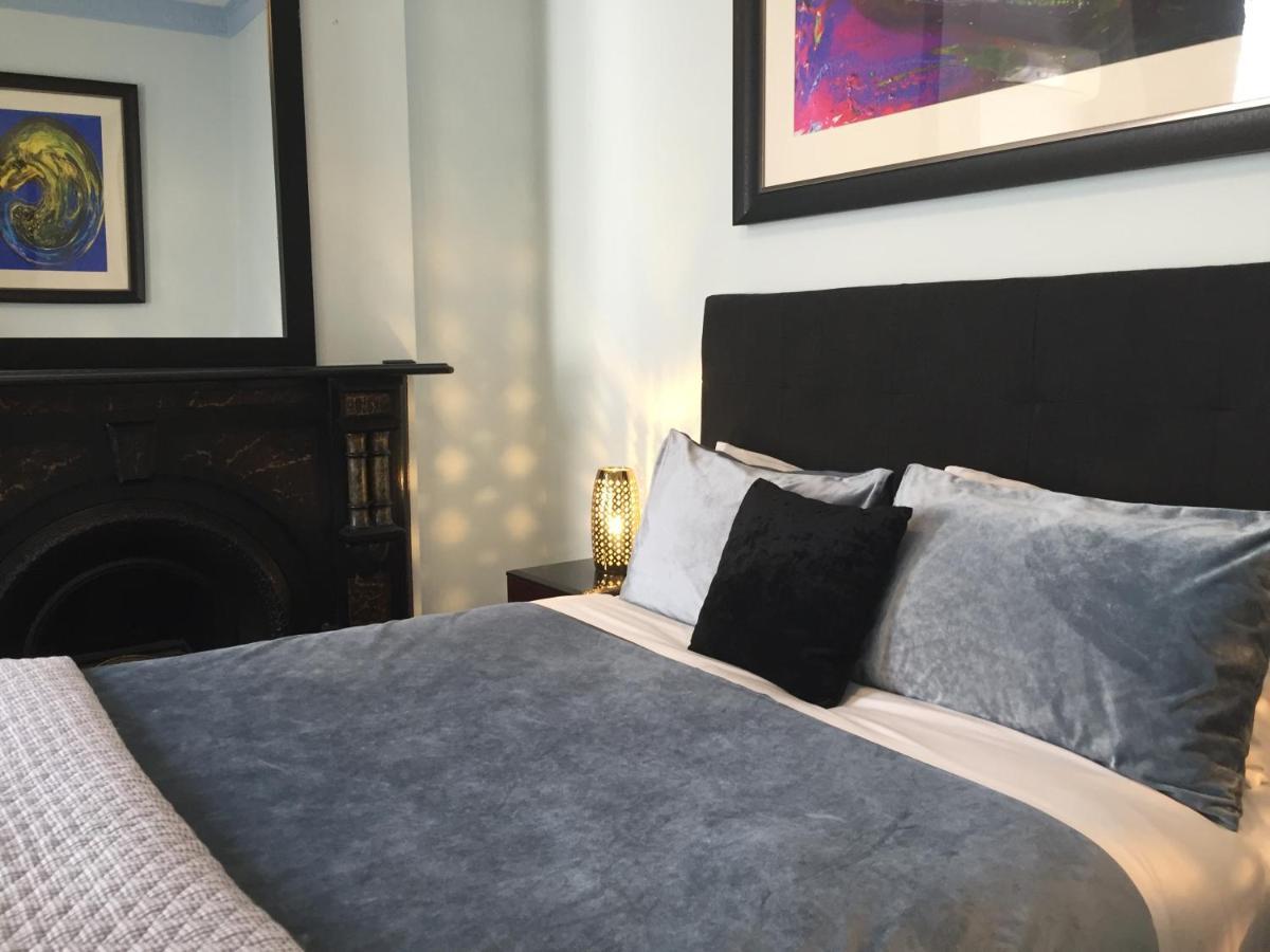Art Hotel On York Launceston Bagian luar foto